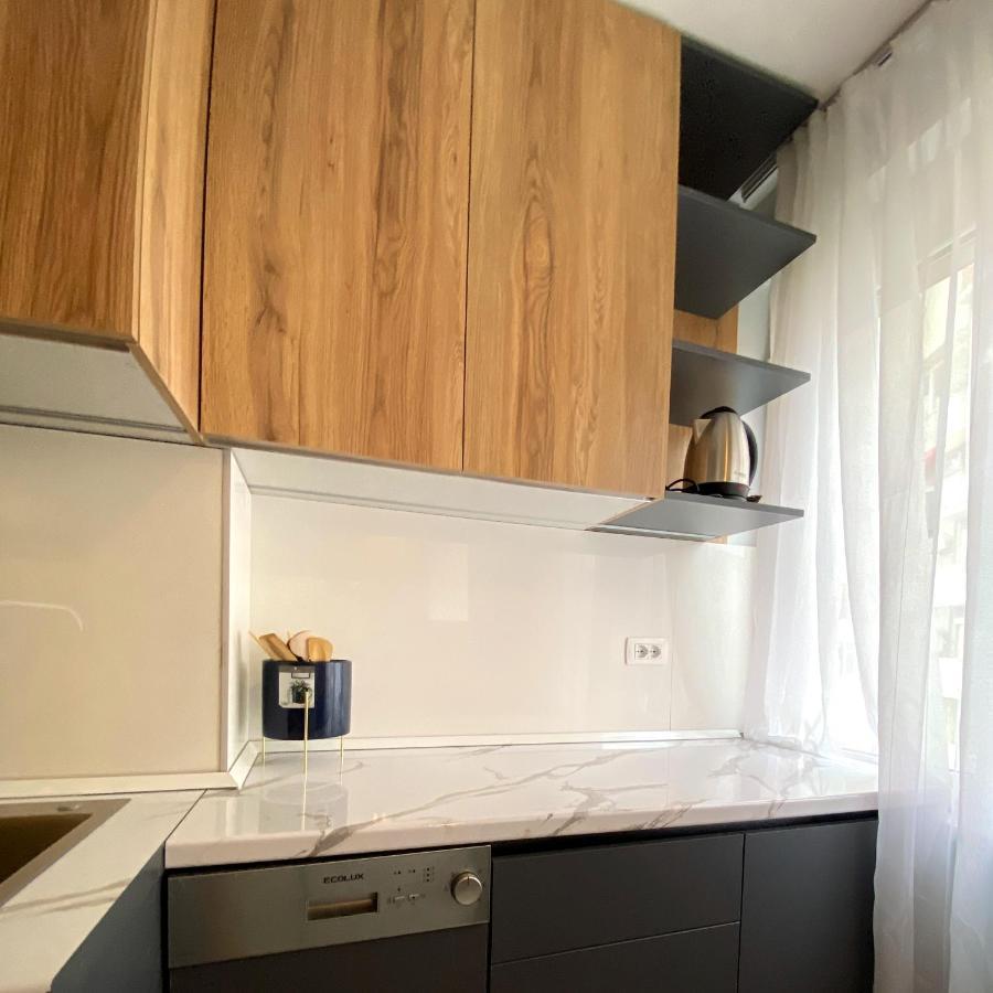 Centrally Located Glamorous Bright Apt Near Bazaar Tirana Kültér fotó